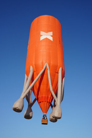 NEVSEHIR, TURKIYE - AUGUST 10, 2025: Hot Air Balloon during Cappadocia Balloon Fest in Nevsehir, Turkiyeのeditorial素材