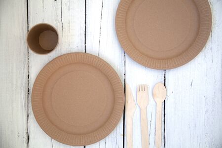 natural disposable eco ware from cardboard paper knife wood cupの写真素材