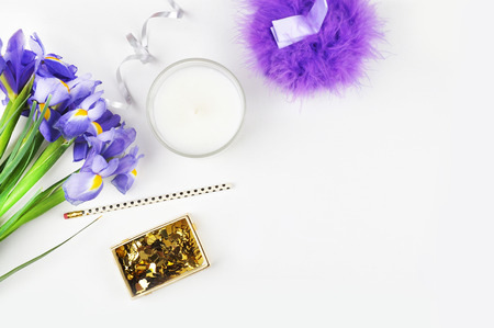 Flat lay. Mock-up product view table gold accessories. stationery supplies. glamour style.Header website or Hero website. Workspace. Home office. Feminine workspaceの写真素材