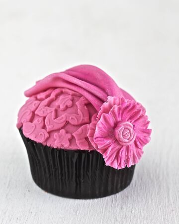 Pink couture cupcakeの写真素材