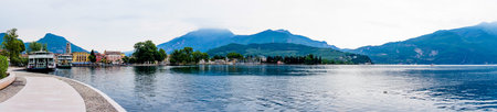 Riva del Garda panoramaのeditorial素材