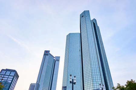 FRANKFURT, GERMANY OKTOBER 23, 2015: Deutsche Bank headquarter building in the city of Frankfurt Mainのeditorial素材