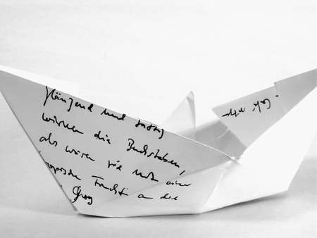 paper boat        の写真素材