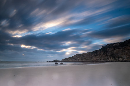 Beach and sky in slow door photography