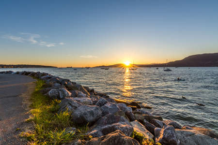 Sunset from Kitsilano promenade, Vancouver Canadaのeditorial素材