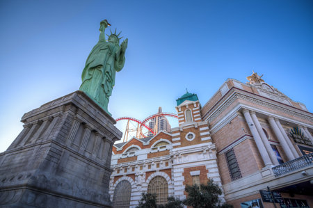 Las Vegas, US - April 27, 2018: The statue of liberty replica at the New York New York hotel in Las Vegas as seen on a sunny dayのeditorial素材