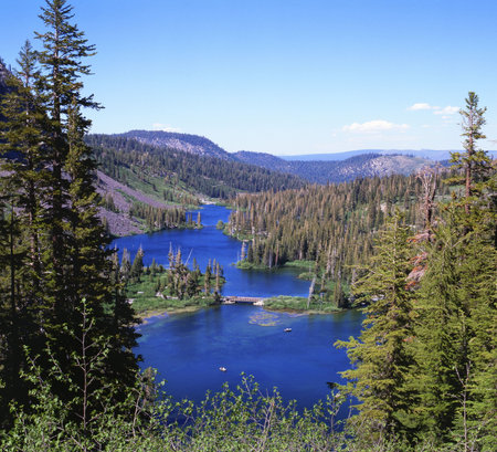 Twin Lakes in Mammoth, californiaの写真素材