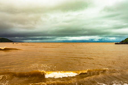 sea horizon with infinite sky at morning from flat angle image is taken at om beach gokarna karnataka india. it is one the best beach of gokarna.の写真素材