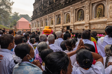 Buddhist monks are praying at bodhee tree at morning with concentration image is taken at mahabodhi temple bodh gaya bihar india on 15 Mar 2020. it is the enlightened place of Grate budha.のeditorial素材
