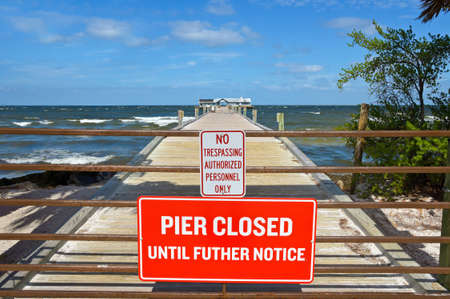 ANNA MARIA, FL - October 2,  2017: Anna Maria Historic Pier is closed after being extensively damaged by Hurricane Irma.のeditorial素材