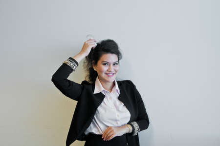 Business woman hold light bulb on white backgroundの写真素材