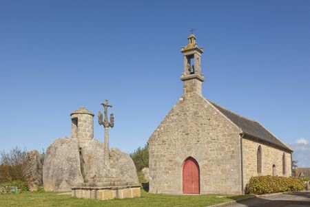 Chapelle Pol and customs tower at Pointe de Pontusval, Brignogan-Plage, Finistere, Brittany, Franceの写真素材