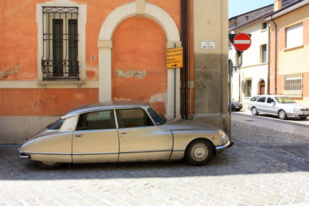 old car parked in the streetのeditorial素材