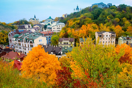 Kiev in autumn - Vozdvizhenka district
