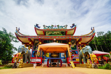 THAILAND, KOH CHANG-AUGUST 27:  San Chao Poh Koh Chang Chinese Temple in Koh Chang, Trat Province,  Thailand on August 27, 2016のeditorial素材