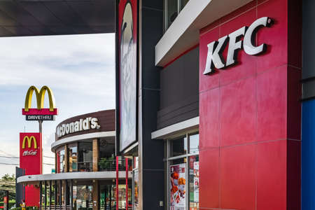 BANGKOK, THAILAND- SEPTEMBER 30, 2018: The exterior view of KFC and McDonald in Bangkok, THAILAND.のeditorial素材