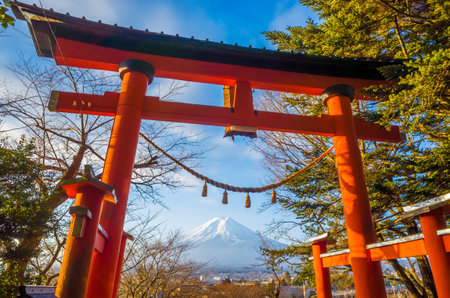 Mount Fuji at Kawakuchiko lake in Japanのeditorial素材