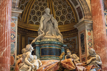 Interior of the Saint Peter Cathedral in Vatican at . Saint Peter's のeditorial素材
