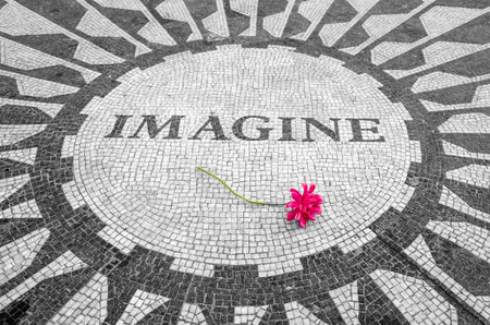 "Imagine Sign" in New York Central Park, John Lennon Memorialのeditorial素材