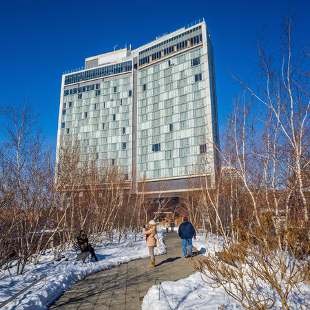 NEW YORK CITY-February 10: High Line Park in NYC on Feb. 10, 2014. In 2009 this former elevated freight railroad spur on NYC's west side opened as an aerial park garden and continues to expand.のeditorial素材