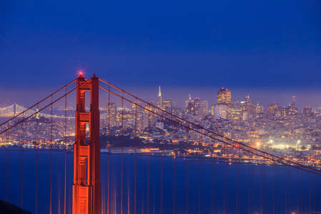 Golden Gate Bridge and downtown San Francisco at twilightの写真素材