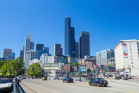 SEATTLE - JULY 5: Downtown Seattle on July 5, 2014. In 1989, building heights in Downtown and adjoining Seattle suburbs were tightly restricted following a voter initiative.のeditorial素材