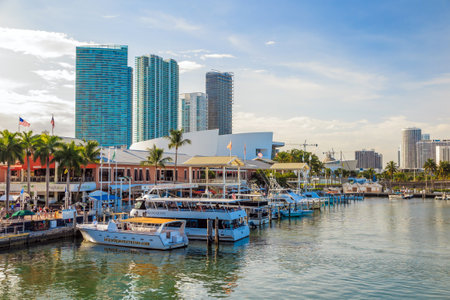 MIAMI - August 8 : View of Miami Marina and Bayside Marketplace in August 8, 2014.  The marina was completely rebuilt and reopened in 1997のeditorial素材