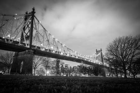 Queen Bridge and New York skyline in black and whiteの写真素材