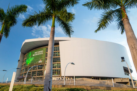 MIAMI - August 9 : American Airlines Arena in Miami as seen on August 9, 2014. It is home to National Basketball Association team - the Miami Heat. The arena has a maximum capacity of 19,600.のeditorial素材