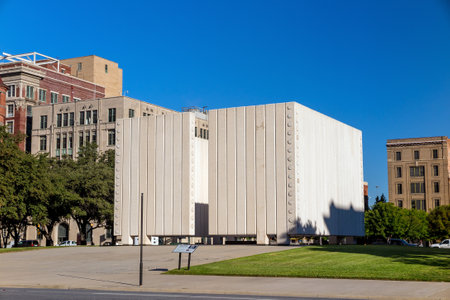 DALLAS, TEXAS-SEPTEMBER 25: John Fitzgerald Kennedy Memorial in downtown Dallas on September 25. 2014. This simple, concrete memorial to President Kennedy dominates a square in downtown Dallas near where the President was assassinated.のeditorial素材