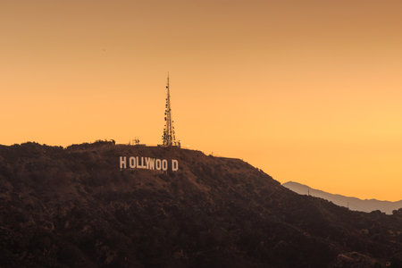 LOS ANGELES - OCTOBER 25: The world famous landmark Hollywood Sign on October 25, 2014 in Los Angeles, California.のeditorial素材