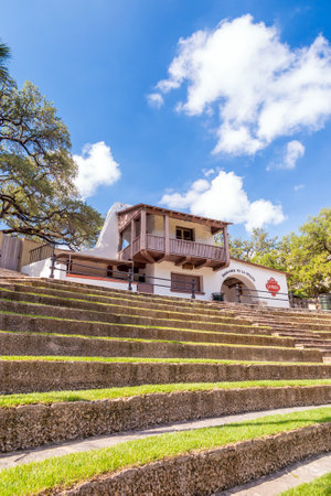 SAN ANTONIO, TEXAS, USA - SEP 20: Section of the famous Riverwalk on September 20, 2014 in San Antonio, Texas. A bustling place with many restaurants and bars.のeditorial素材