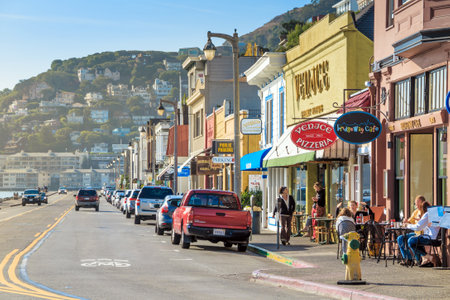 SAN FRANCISCO - October 22: Sausalito city on on October 22, 2014 in San Francisco, USA. Sausalito is a San Francisco Bay Area city in Marin County, California.のeditorial素材