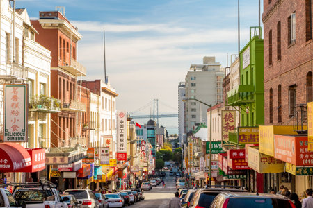 SAN FRANCISCO - October 22: Chinatown on October 22, 2014 in San Francisco, USA. San Francisco's Chinatown is one of North America's largest Chinatowns. It is also the oldest Chinatown in the USAのeditorial素材