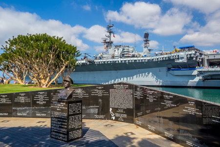 SAN DIEGO, USA - SEP 28, 2014: Memorial to Sprague next to the USS Midway in San Diego on September 28, 2014. Sprague was born in Dorchester, Massachusetts, and attended the United States Naval Academy in June 1914.のeditorial素材