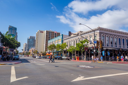 SAN DIEGO-SEP 28, 2014: Street of The Gaslamp Quarter in San Diego, on September 28, 2014. The Gaslamp Quarter extends from Broadway to Harbor Drive, and from 4th to 6th Avenue.のeditorial素材