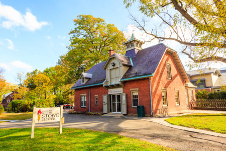 Hartford, CT- OCTOBER 15: The Mark Twain House and Museum on October 15, 2014. It was the home of Samuel Langhorne Clemens (a.k.a. Mark Twain) from 1874 to 1891 in Hartford, Connecticut.のeditorial素材