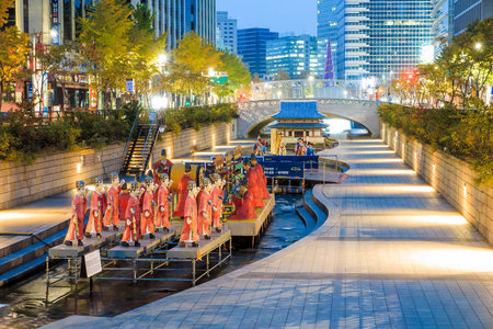 Seoul, South Korea - NOV 8: Seoul Lantern Festival 2014 at Cheonggye stream on November 8, 2014のeditorial素材