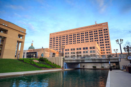 Downtown of Indianapolis by Indiana Central Canalの写真素材