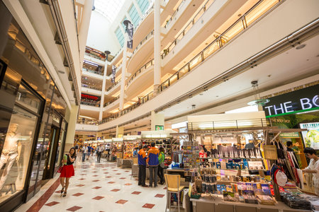 KUALA LUMPUR, MALAYSIA - June 25 : Suria KLCC shopping center on June 25, 2015, Kuala Lumpur, Malaysia. Located in Petronas Twin Towersのeditorial素材