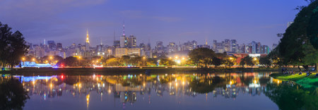Sao Paulo skyline from Parque Ibirapuera park in Brazilのeditorial素材