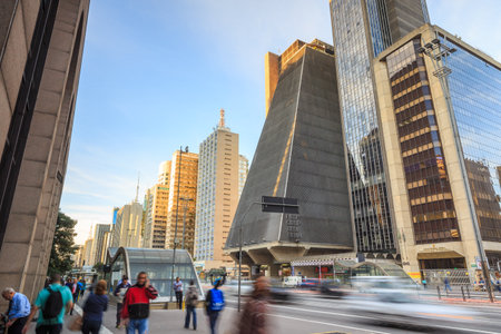 SAO PAULO, BRAZIL - JULY 20: Paulista Avenue is one of the most important thoroughfares of the city of Sao Paulo, one of the main financial centers of the city on July 20, 2015 in Sao Paulo.のeditorial素材
