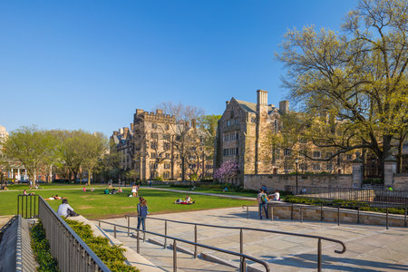 Yale University, New Haven - April 4: Yale University campus on April 4, 2015. It is a private Ivy League research university in New Haven, Connecticut. Founded in 1701のeditorial素材