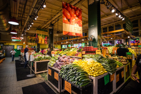 PHILADELPHIA - OCT 20:Reading Terminal Market in Philadelphia, USA, on October 20, 2015. It is an enclosed public market found at 12th and Arch Streets in downtown Philadelphia.のeditorial素材