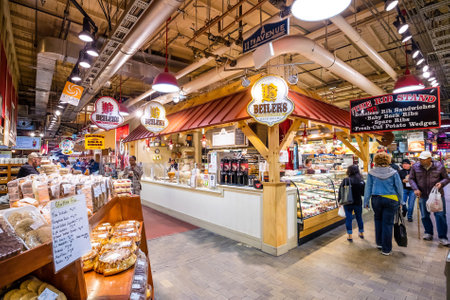 PHILADELPHIA - OCT 20:Reading Terminal Market in Philadelphia, USA, on October 20, 2015. It is an enclosed public market found at 12th and Arch Streets in downtown Philadelphia.のeditorial素材