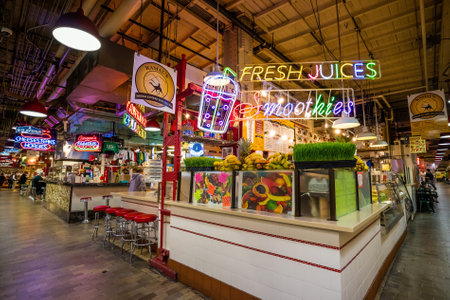 PHILADELPHIA - OCT 20:Reading Terminal Market in Philadelphia, USA, on October 20, 2015. It is an enclosed public market found at 12th and Arch Streets in downtown Philadelphia.のeditorial素材