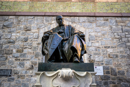 PHILADELPHIA - OCT 20: University of Pennsylvania in Philadelphia, Pennsylvania USA on October 20, 2015.のeditorial素材