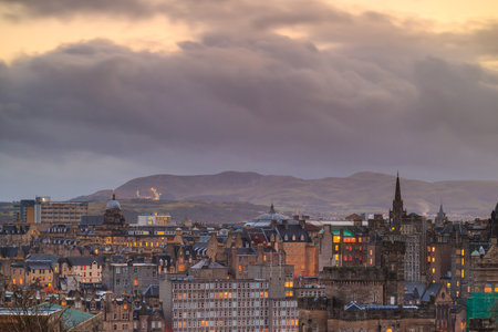 Old town Edinburgh and Edinburgh castle at night, Scotland UKのeditorial素材