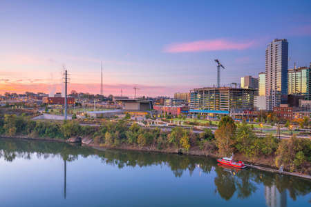 Nashville, Tennessee downtown skyline with Cumberland River in USAの写真素材
