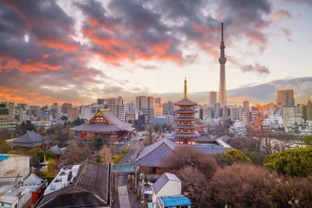 View of downtown Tokyo  city skyline cityscape at sunset in Japan.のeditorial素材